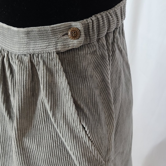 Women's Corduroy Skirt - Picture 3 of 3
